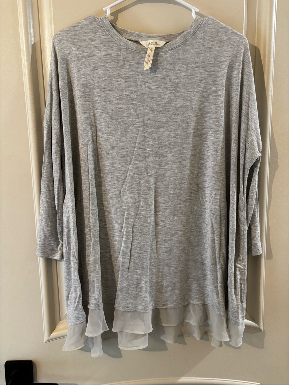 Matilda Jane Light Gray Layered Hem Women’s Oversized Tunic Top Size Medium